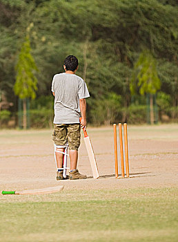 男孩,拿着,板球拍,操场,新德里,印度