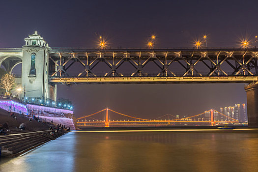 武汉长江大桥夜景