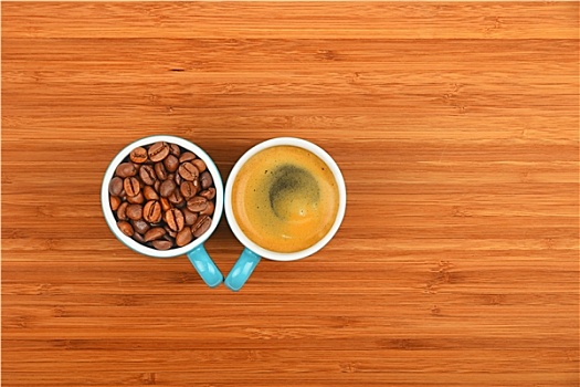 两个,咖啡杯,浓咖啡,咖啡豆,上方,木头,背景