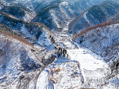 济南白炭窑水库雪景