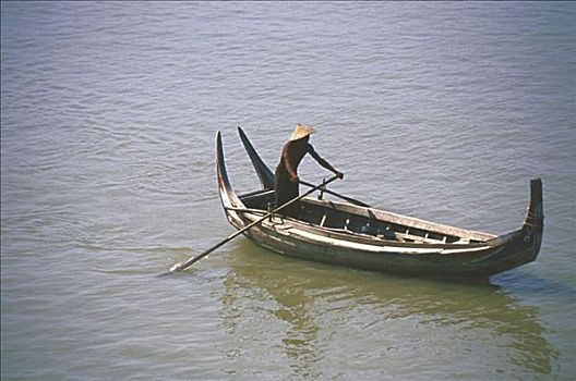 俯拍,一个,男人,划船,划桨船,河,伊洛瓦底江,缅甸