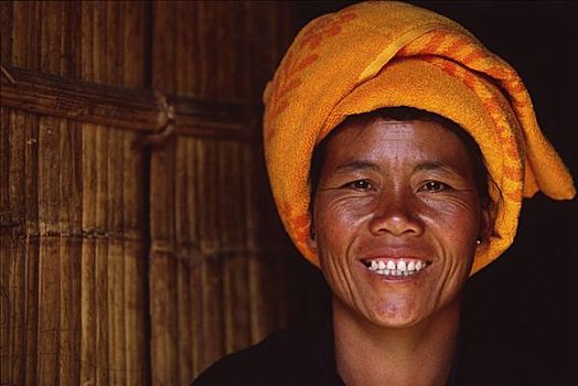 缅甸,女人,入口,传统,房子