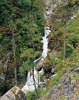 四川平武虎牙大峡谷