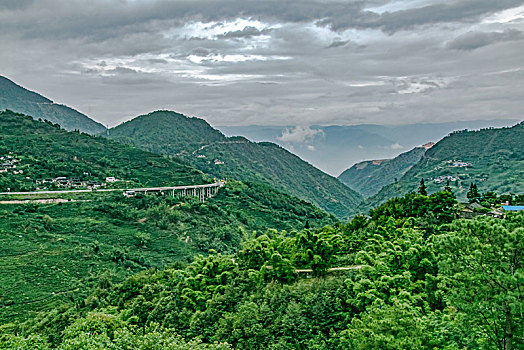 山景村庄