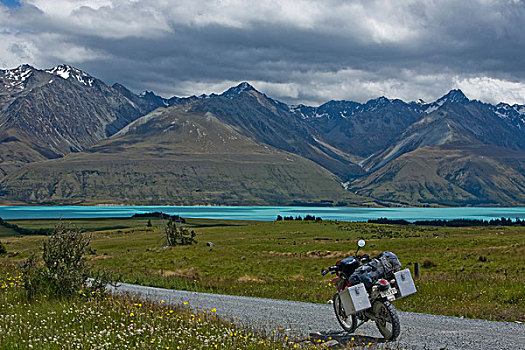 摩托车,碎石路,结冰,普卡基湖,景色,山峦,南岛,新西兰