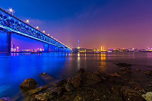 长江大桥的日落