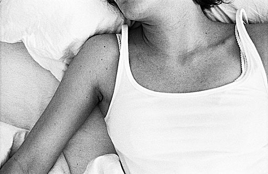 局部,卧,床,脸,无形,穿,简单,白色,汗衫,林茨,奥地利,一月,2009年