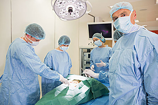 医学生,看镜头,练习,外科手术