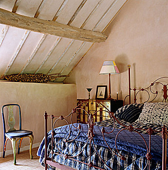 维多利亚时代风格,铁,涂绘,红色,遮盖,棉布,被子,阁楼,卧室