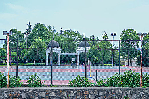 网球场－空无一人