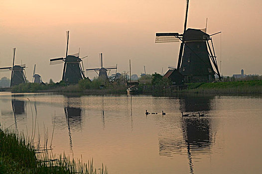 风车,运河,小孩堤防风车村,荷兰
