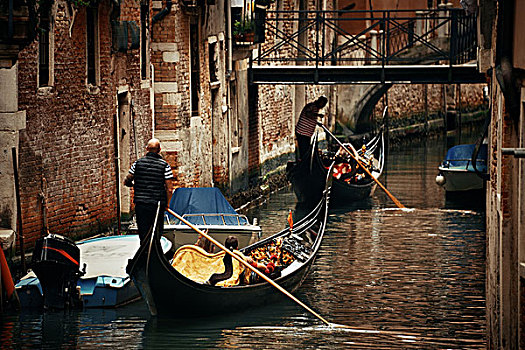 小船,乘,运河,古建筑,威尼斯,意大利
