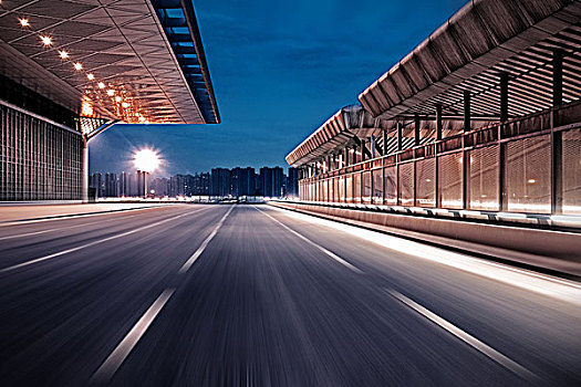 車站建筑露天交通平臺