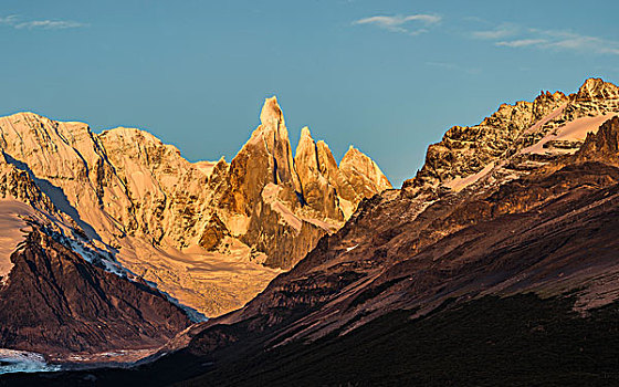 风景,山脉,蓝天,洛斯格拉希亚雷斯国家公园,巴塔哥尼亚,阿根廷