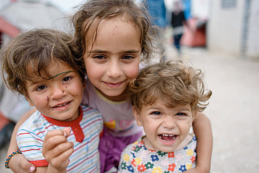 三个女孩,难民,露营,希腊,边远地区,马其顿,四月