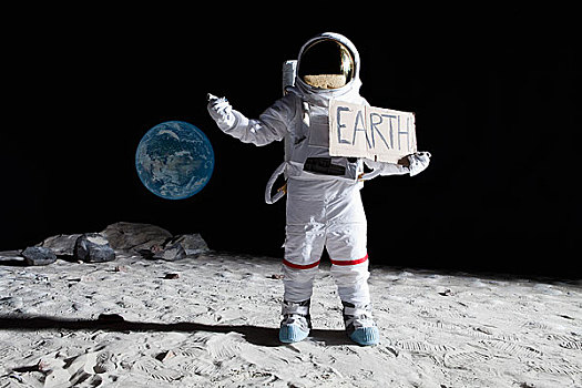 宇航员,月亮,大拇指,室外,拿着,标识