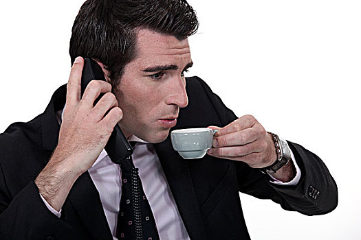 商务人士,急促,尝试,交谈,接电话,喝,一杯咖啡