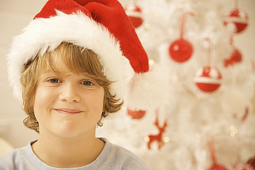 特写,男孩,戴着,红色,白色,圣诞节,帽子