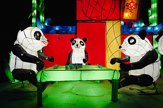 灯会庙会灯笼熊猫造型灯熊猫打麻将