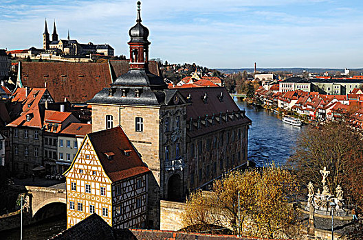 风景,塔,城堡,城市,左边,背影,教堂,正面,老,城镇,班贝格,上弗兰科尼亚,巴伐利亚,德国,欧洲