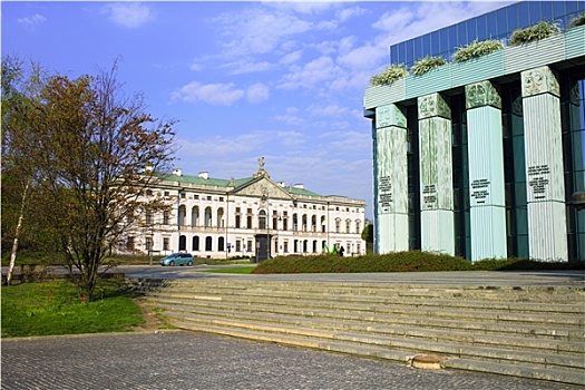 国家图书馆,最高法院,华沙