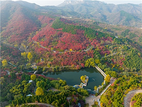 航拍济南红叶谷景区