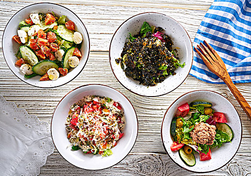 四个,沙拉,混合,碗,健康食物,白色背景,木桌