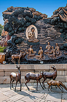 无锡灵山大佛景区,降魔成道,大型紫铜雕塑