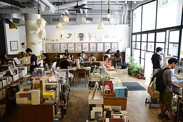 kubrick电影书店内有咖啡店,香港九龙油麻地