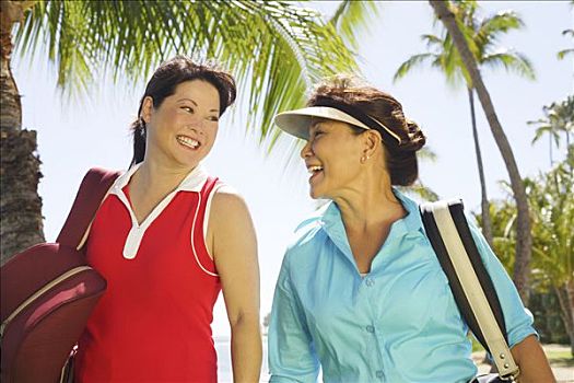 夏威夷,瓦胡岛,两个女人,享受,白天,高尔夫