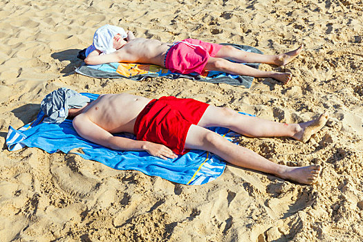 兄弟,放松,睡觉,海滩