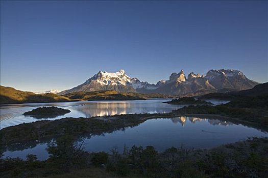 晨雾,黎明,山丘,湖,拉哥裴赫湖,巴塔哥尼亚,南美