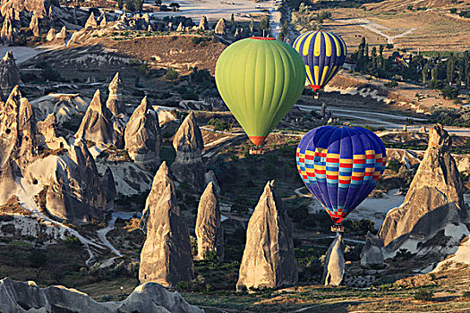 土耳其卡帕多奇亚热气球