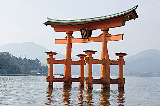 严岛神社