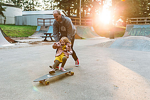 父亲,孩子,女儿,微笑,滑板,日落