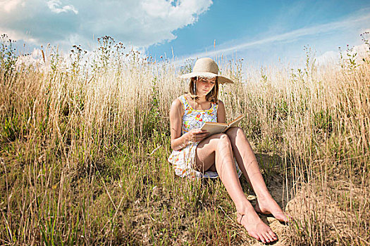少女,太阳帽,读,故事书