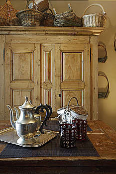 银,咖啡壶,托盘,木桌子,正面,传统风格,柜橱