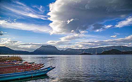 泸沽湖