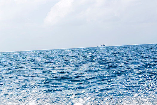 马尔代夫水面