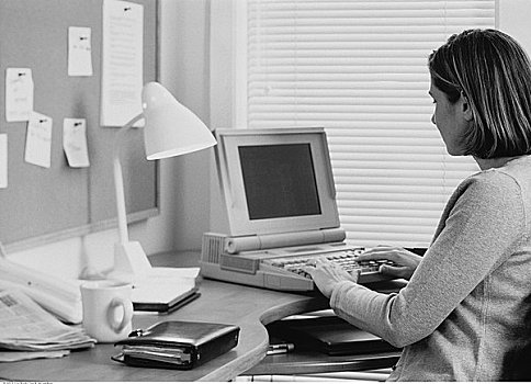 职业女性,使用笔记本,电脑,办公室