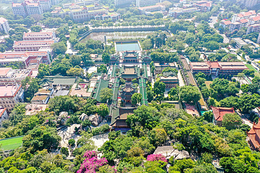 航拍福建厦门五老峰下南普陀寺