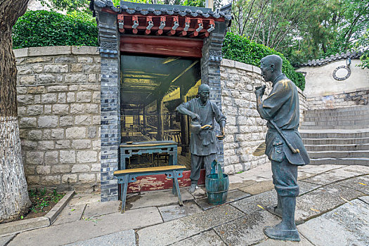 老济南生活场景雕塑,济南黑虎泉公园