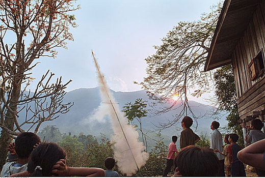 火箭,发射,仪式,葬礼,老挝
