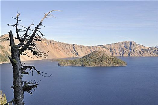 巫师岛,火山湖,火山湖国家公园,俄勒冈,美国