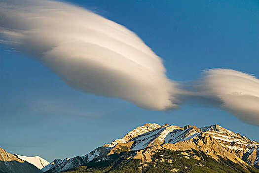 云,高处,山峰,艾伯塔省,加拿大