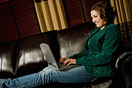女人,工作,笔记本电脑,沙发