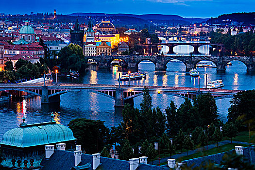 桥,上方,伏尔塔瓦河,夜晚,布拉格,捷克共和国