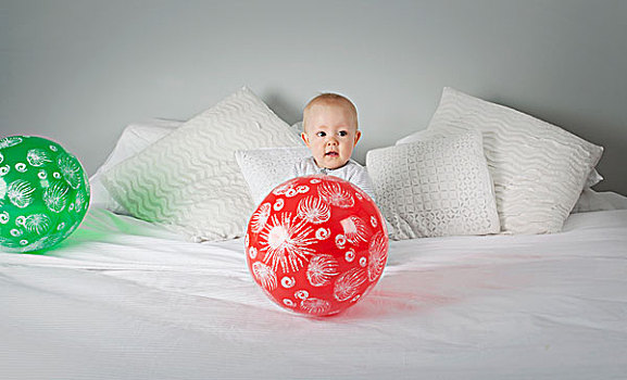 男婴,玩,气球,床