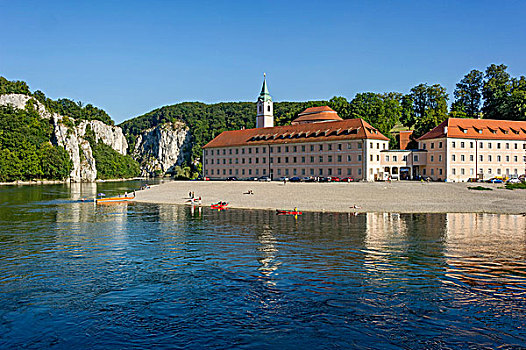 教堂,多瑙河,峡谷,克尔海姆,下巴伐利亚,巴伐利亚,德国,欧洲