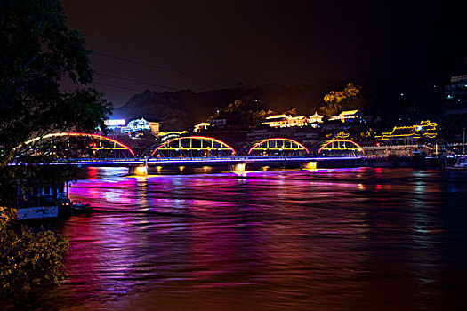 兰州黄河中山桥铁桥夜景